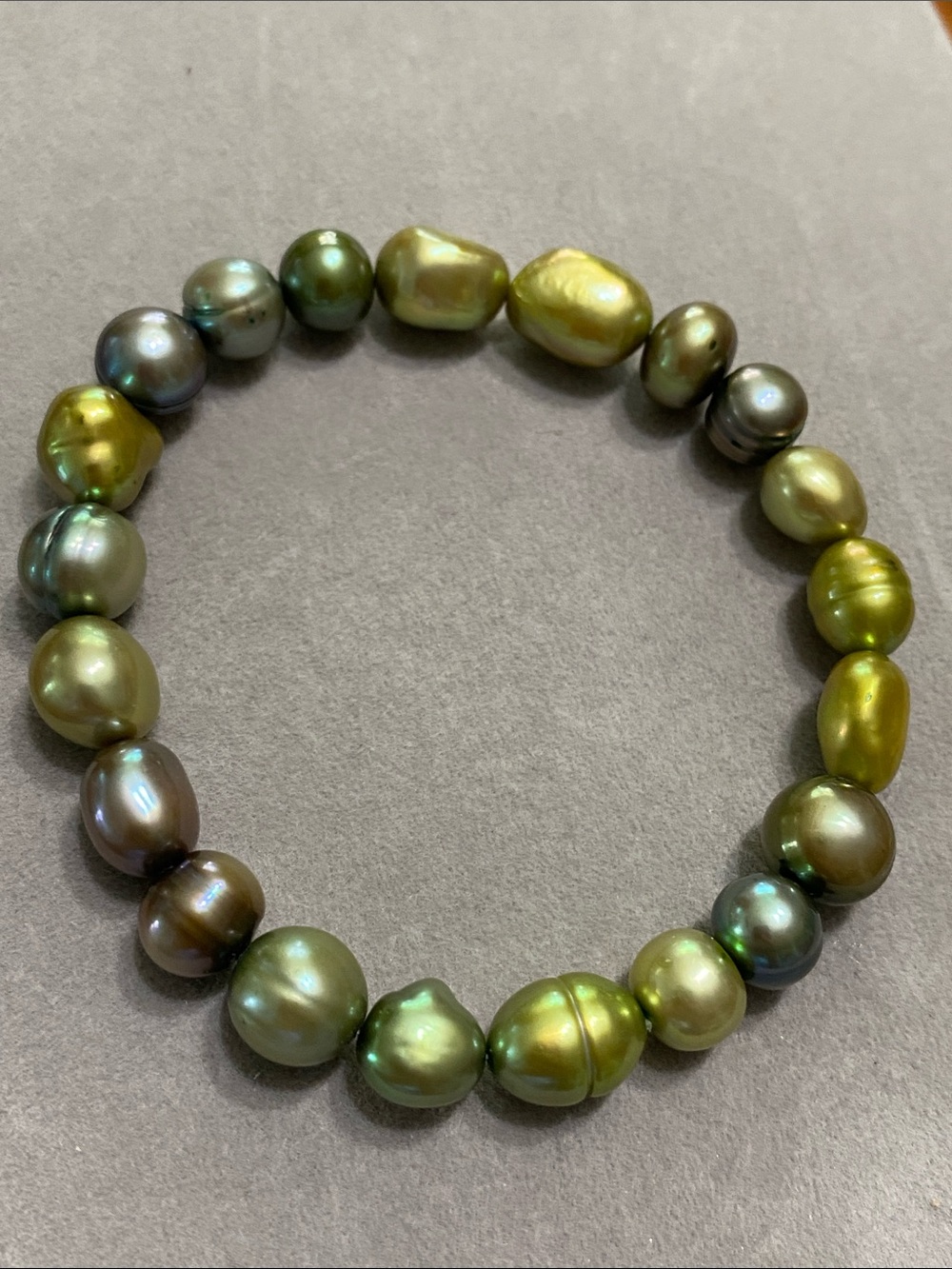 Green Freshwater Pearl Stretch Bracelet